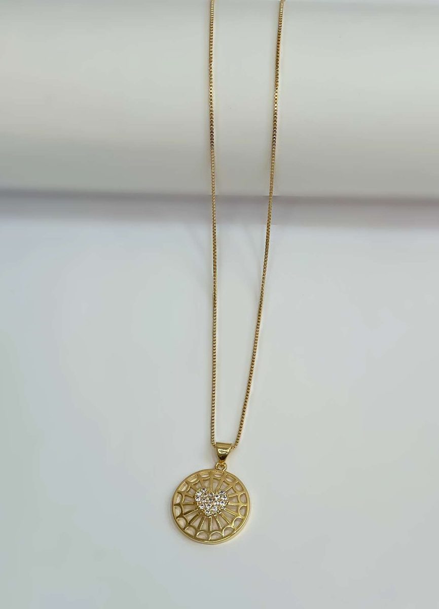 Graceful Pendant Necklace